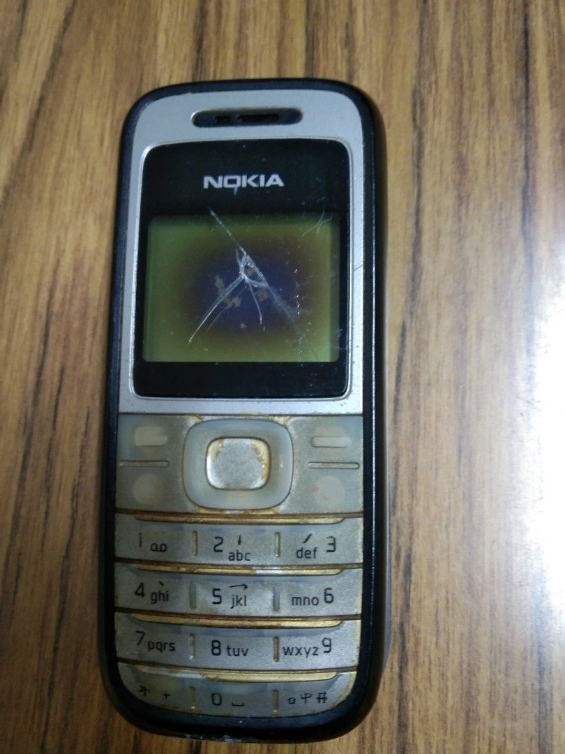 Nokia model1200 type :RH-99, Mobile Phones & Gadgets, Mobile Phones, Early  Generation Mobile Phones on Carousell