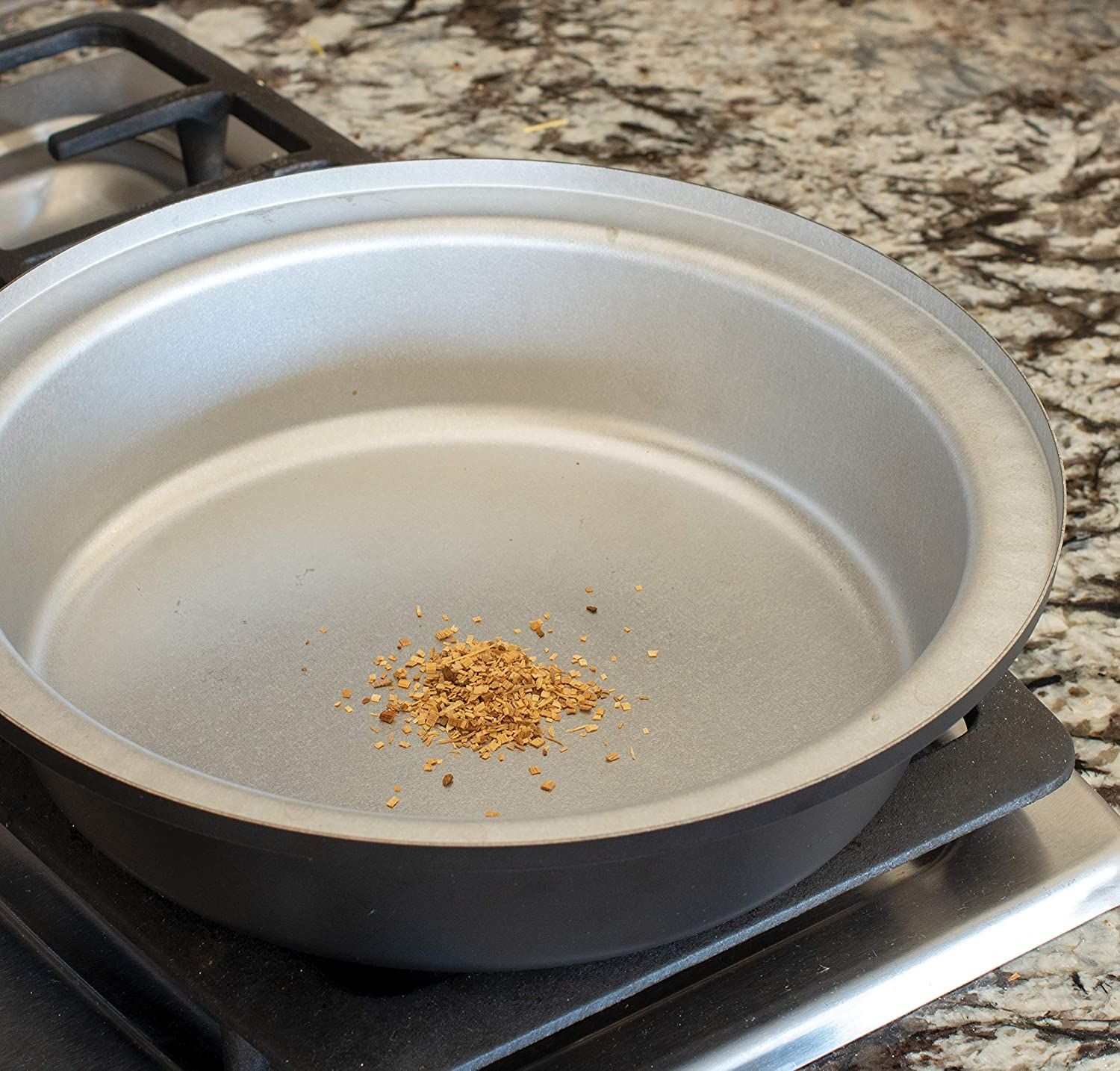 Nordic Ware 36567 Personal Size Stovetop Kettle Smoker, Black