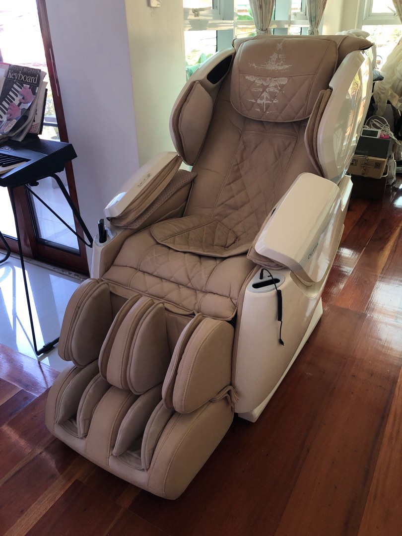 OGAWA Smart Edge Plus Khaki Massage Chair, Health & Nutrition, Massage Devices on Carousell