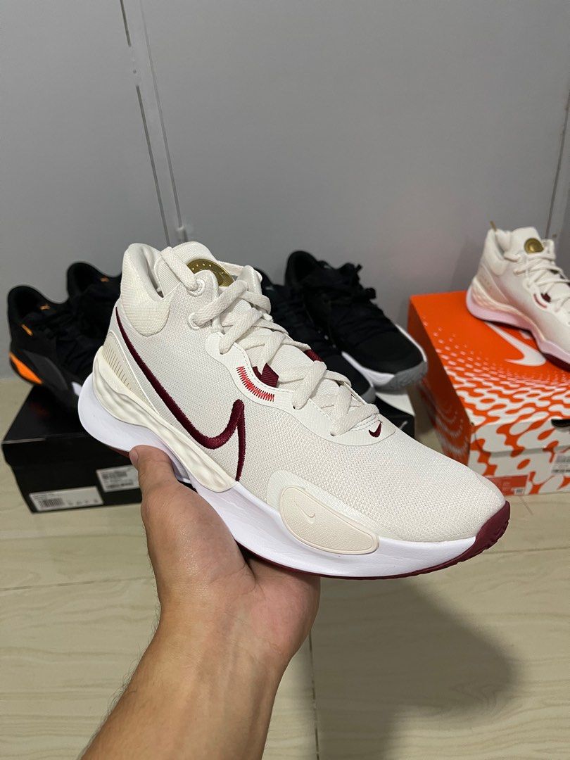 Puma court rider, Nike renew Elevate on Carousell