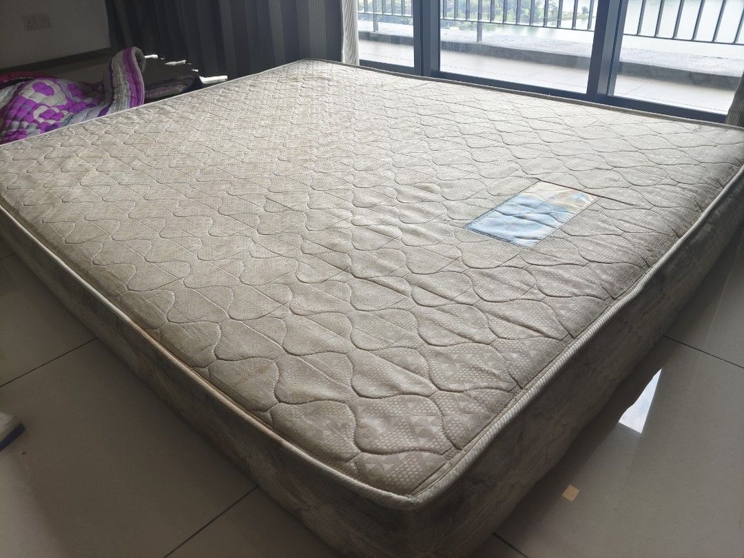 Queen size dunlopillo mattress, Furniture & Home Living, Furniture, Bed