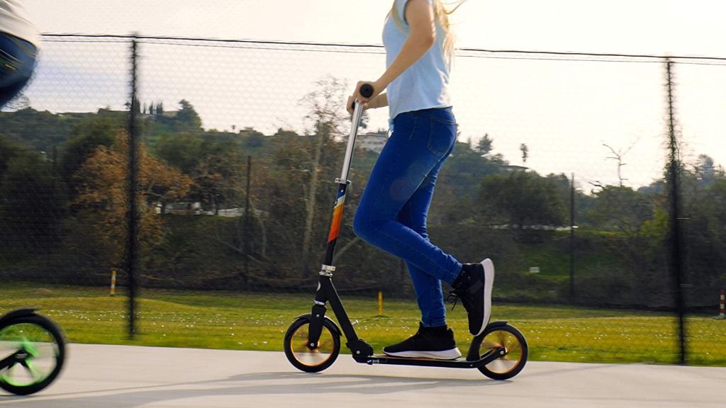 Razor A5 Lux LightUp Kick Scooter Lighted Large Wheels, Folding