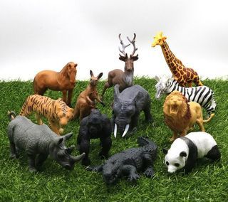 Safari Animals / Horse / Elephant / Giraffe / Kangaroo / Tiger / Panda / Gorilla / Lion / Crocodile / Rhino Figurines / Cake Toppers (11 Pcs a Set)