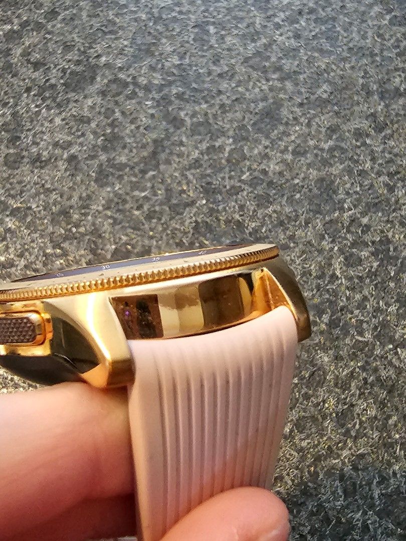 Galaxy watch 2024 rose gold lte