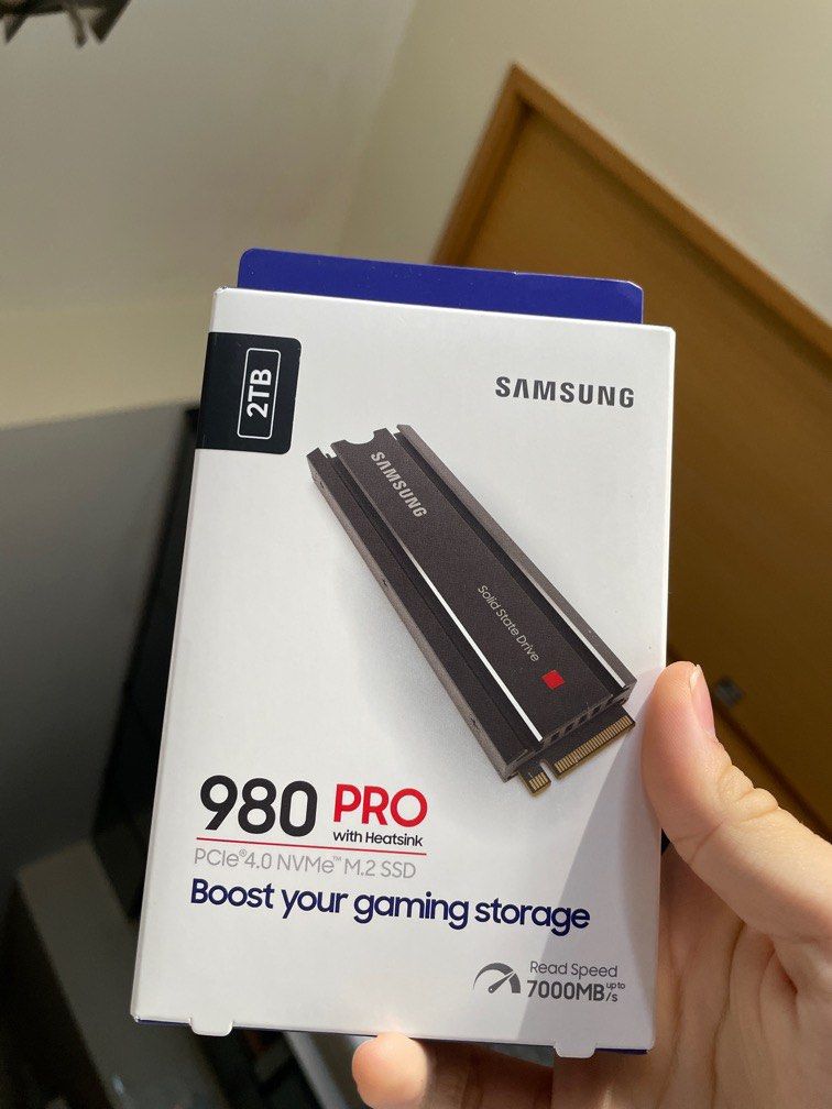  Samsung 980 PRO 2TB PCIe SSD - 7,000 MB/s 4.0 x 4 M.2 NVMe Gen4  Internal Gaming Solid State Drive with V-NAND Technology for Laptops  Desktops and Crypto Chia Mining 