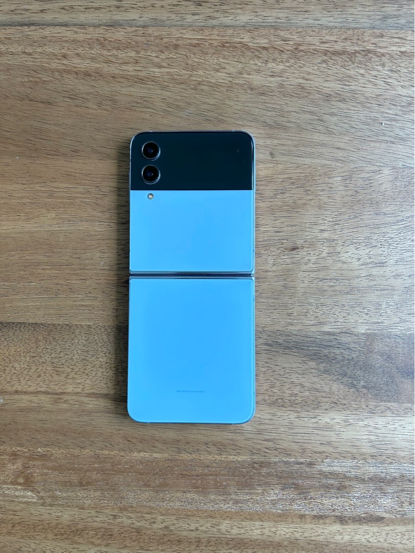 Samsung Z flip 4 128gb, Mobile Phones & Gadgets, Mobile Phones, Android