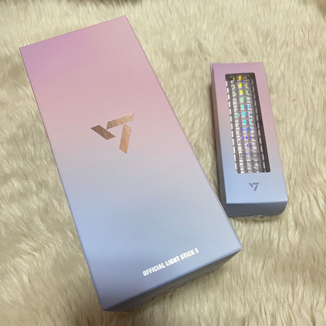 Seventeen official lightstick ver 3, Hobbies & Toys, Memorabilia ...