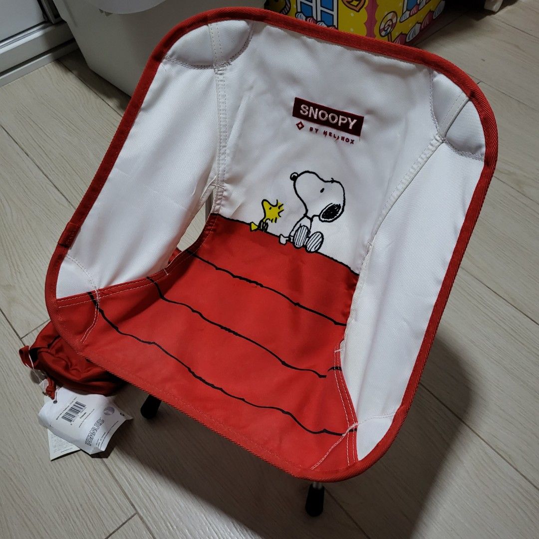 snoopy x helinox chair mini, 運動產品, 行山及露營- Carousell