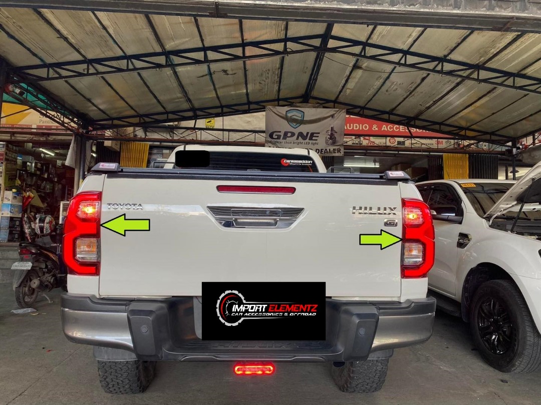 tail light hilux original on Carousell