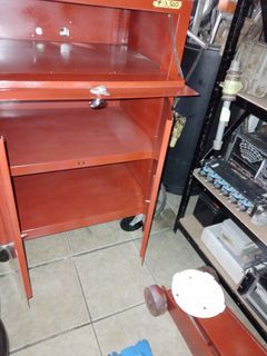 Tool box and metal cabinet