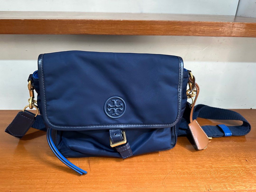 Tory burch nylon sling bag 2025