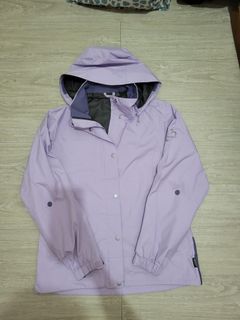 TRAVELER GORE-TEX 嫩紫色防水防風外套-女版M~L號