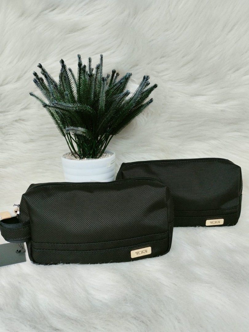 Tumi small kit hotsell