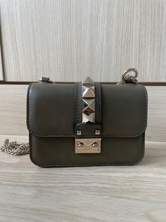 （分類：）位於 。 由 fei_lone 提交（商品編號 1222351445，圖片 1）。簡介： 。