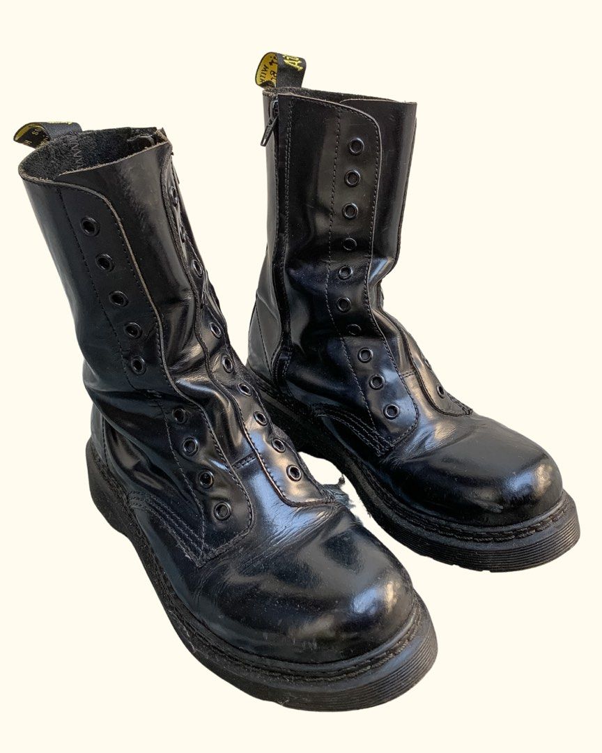 Vetements x online doc martens