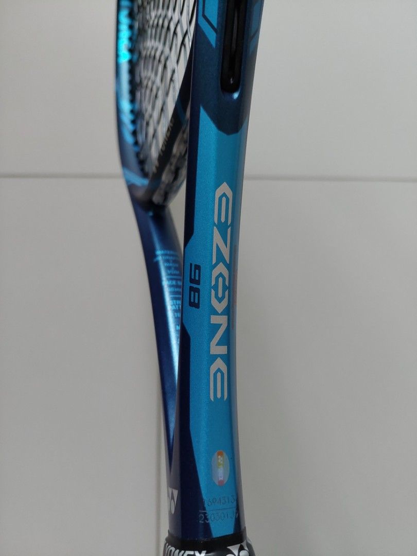 Yonex Ezone 98 2020 305 gm tennis racquet racket, Sports Equipment, Sports & Games, Racket
