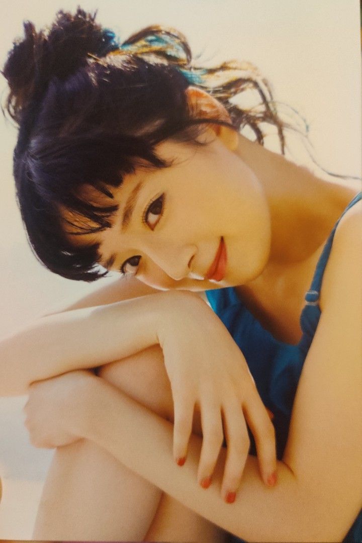 工藤晴香] 910HR 寫真集特典postcard, 興趣及遊戲, 收藏品及紀念品