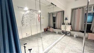 （分類：）位於 。 由 c.pole.kt 提交（商品編號 1222572121，圖片 1）。簡介： 。