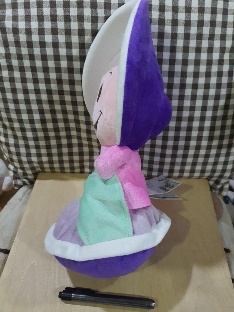 Alice in Wonderland Young Baby Oyster Mega Jumbo plush 40cm, Hobbies