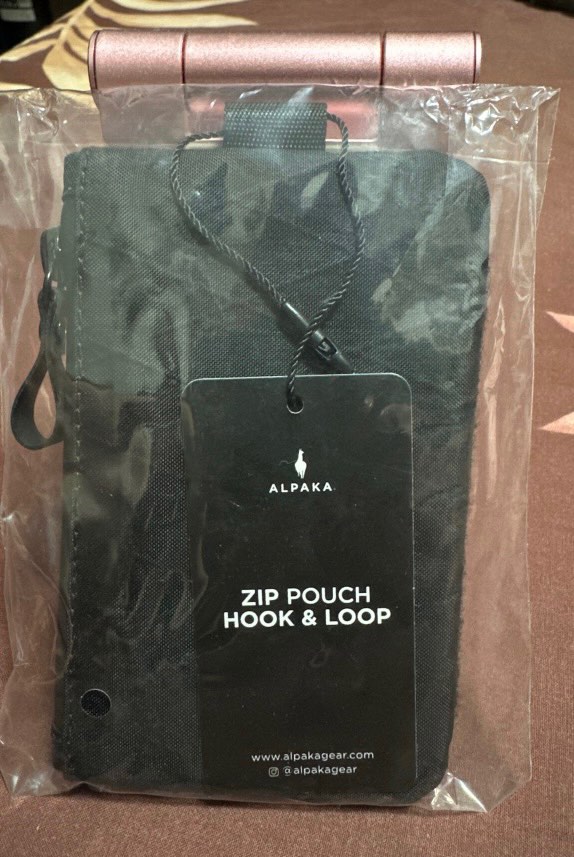 Alpaka Zip Pouch Hook & Loop, Men's Fashion, Bags, Belt bags, Clutches