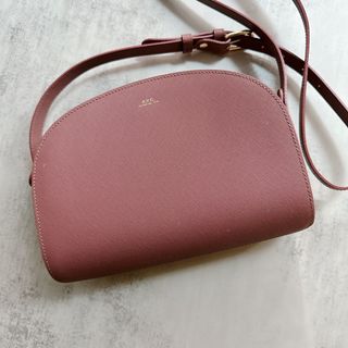 （分類：）位於 。 由 bilibalaunpiii 提交（商品編號 1222508525，圖片 1）。簡介： 。