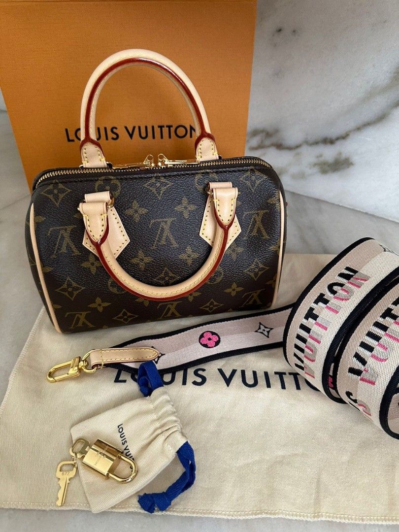 New Louis Vuitton speedy bandou 20 monogram wide strap, Barang Mewah, Tas &  Dompet di Carousell