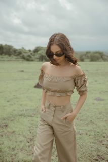 bnwot yhf young hungry free huff n puff top in sandstone brown xs
