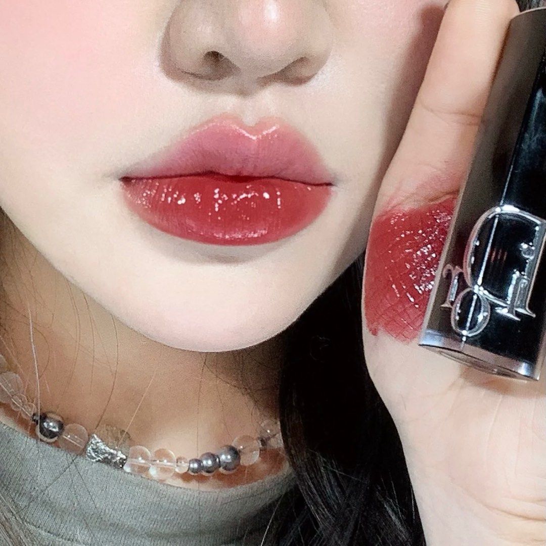 Lipstick of the Day! Dior Addict Shine Lipstick in 422 Rose Des