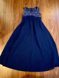 Bridesmaid’s Gown for 8-10t midnight blue/ Navy blue