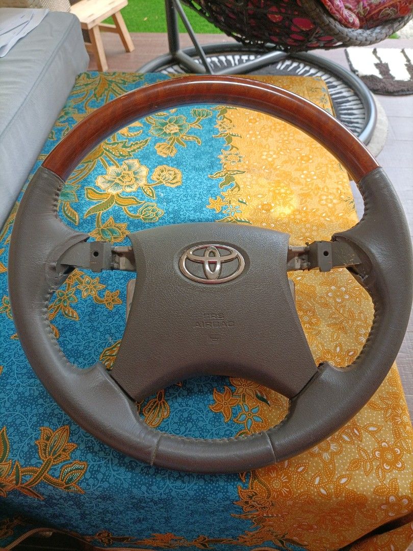 Camry steering wheel, Car Accessories, Accessories on Carousell