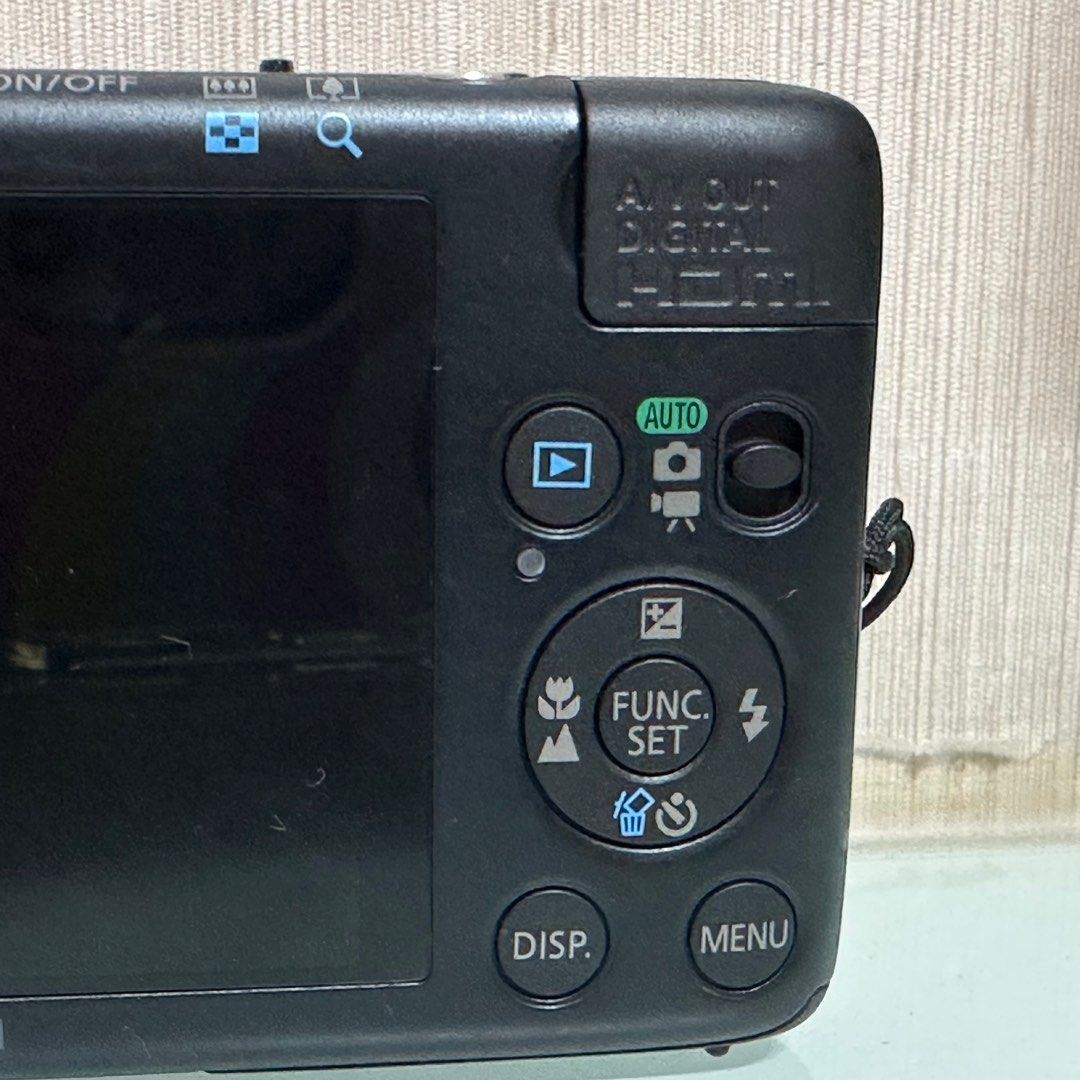 Canon IXUS 130 Black, Photography, Cameras on Carousell