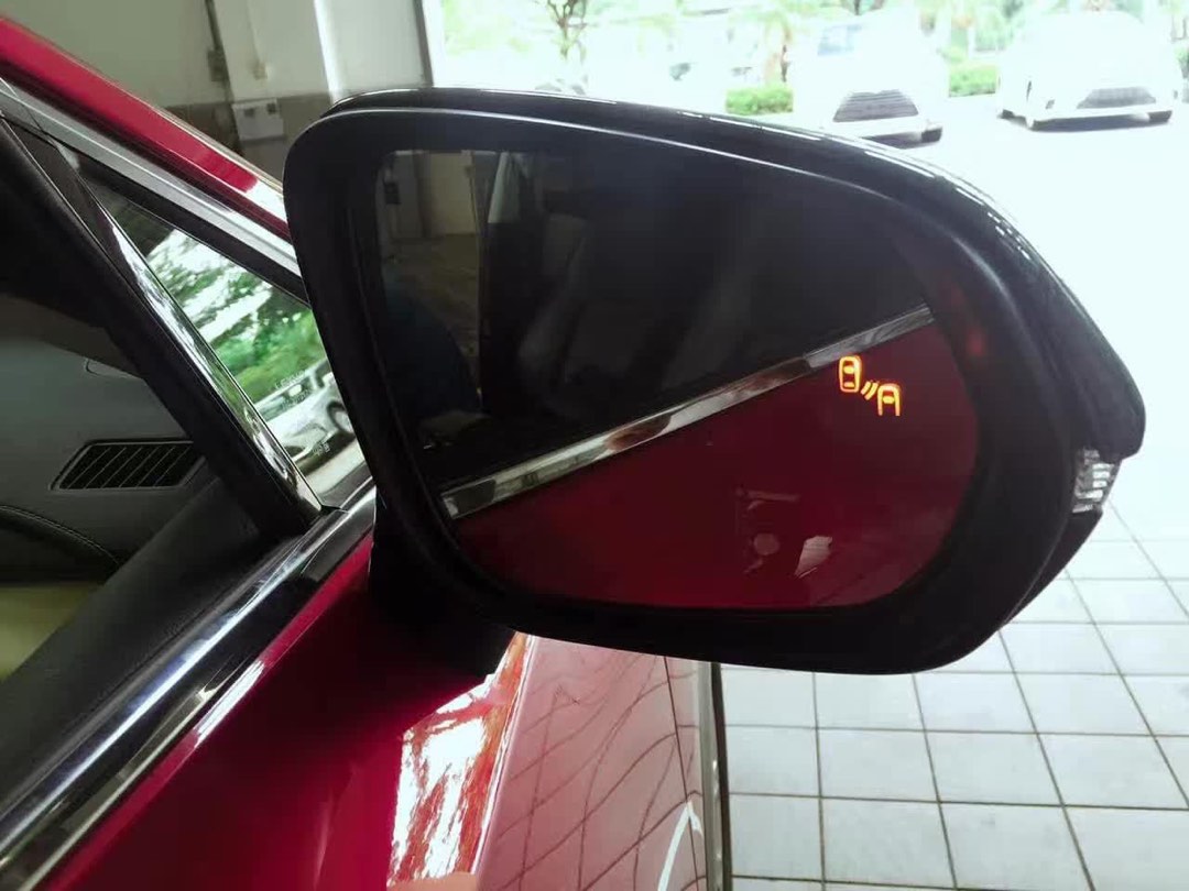 Exterior Power Heated w/Signal Puddle Light Mirror LH Driver Side for