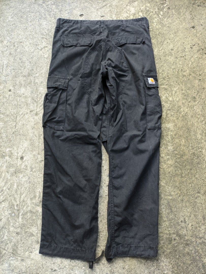Carhartt Cargo pants size 34 (8/10 condition) (Category: Trousers) located in Leyte. Submitted by 444clo (Listing ID 1222507894, Image 2). Description: size 34 on tag (fits 34-35) color rate 8/10 has some fading issue: last pic small scratch not hole.