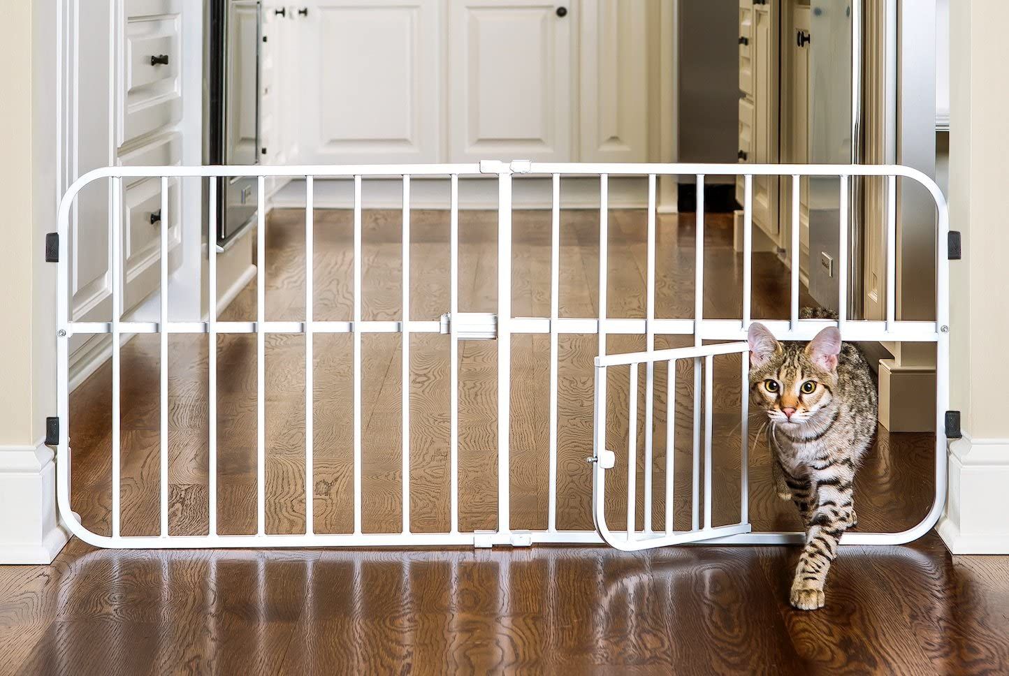 Lil tuffy expandable gate 2025