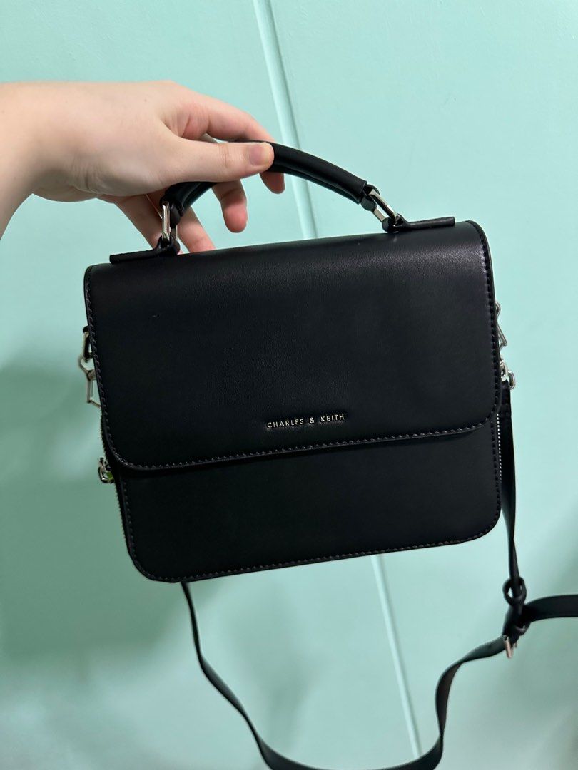 Charles & Keith Basic Front Flap Crossbody Bag (Black), Women's Fashion, Bags & Wallets