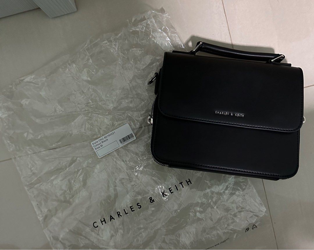 Charles & Keith Basic Front Flap Crossbody Bag (Black), Women's Fashion, Bags & Wallets
