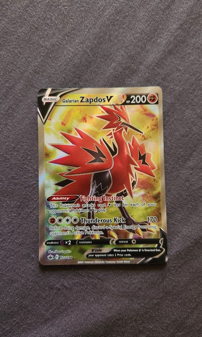 Card Galarian Zapdos V 173/198 da coleção Chilling Reign