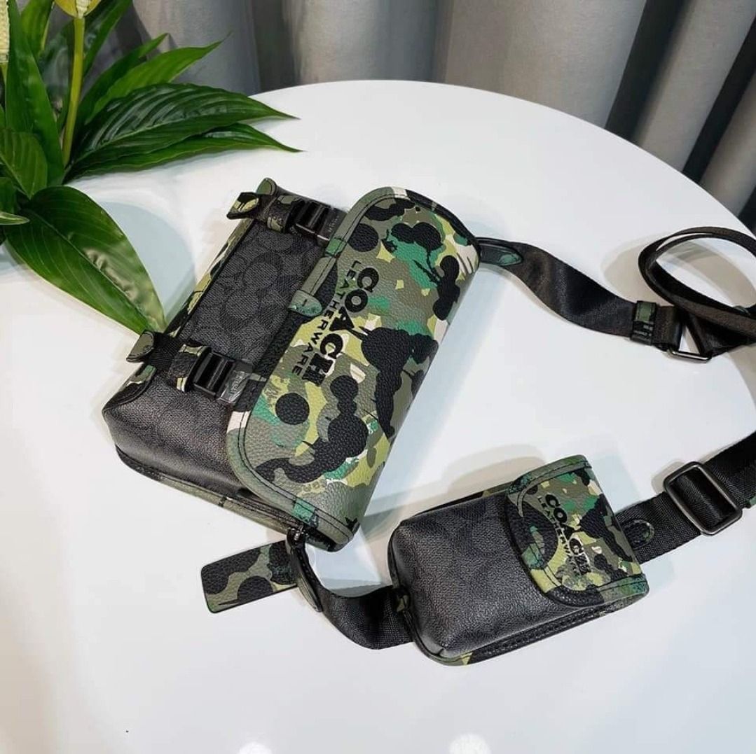 Coach camo discount messenger bag