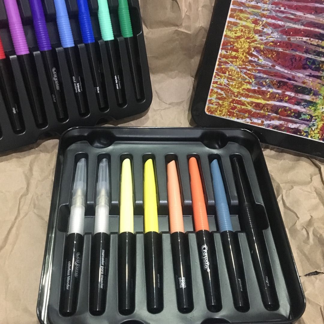 https://media.karousell.com/media/photos/products/2023/3/24/crayola_blending_marker_kit_wi_1679657679_e451e438_progressive.jpg