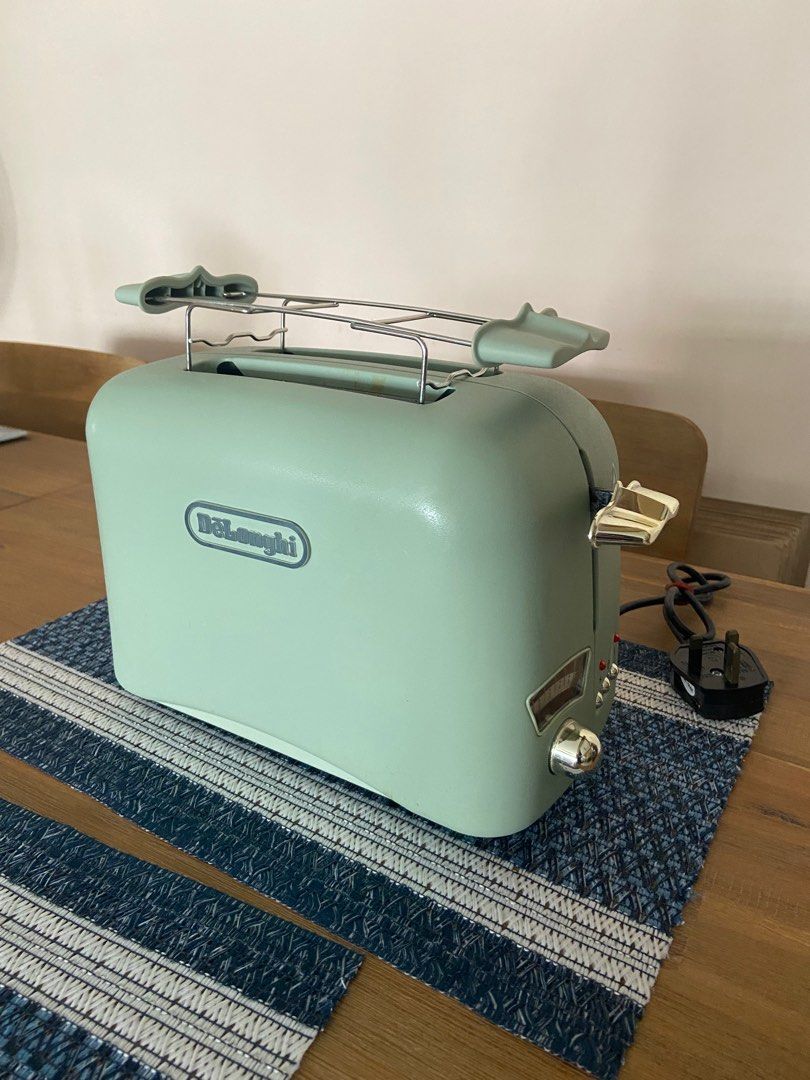 DeLonghi Argento Flora Toaster Green, TV & Home Appliances, Kitchen