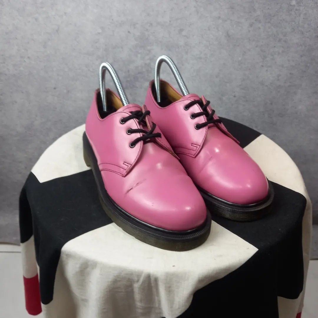 pink dr martens