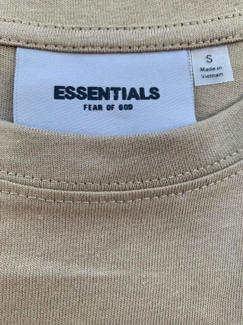 ESSENTIALS TEE FEAR OF GOD, Men's Fashion, Tops & Sets, Tshirts & Polo ...