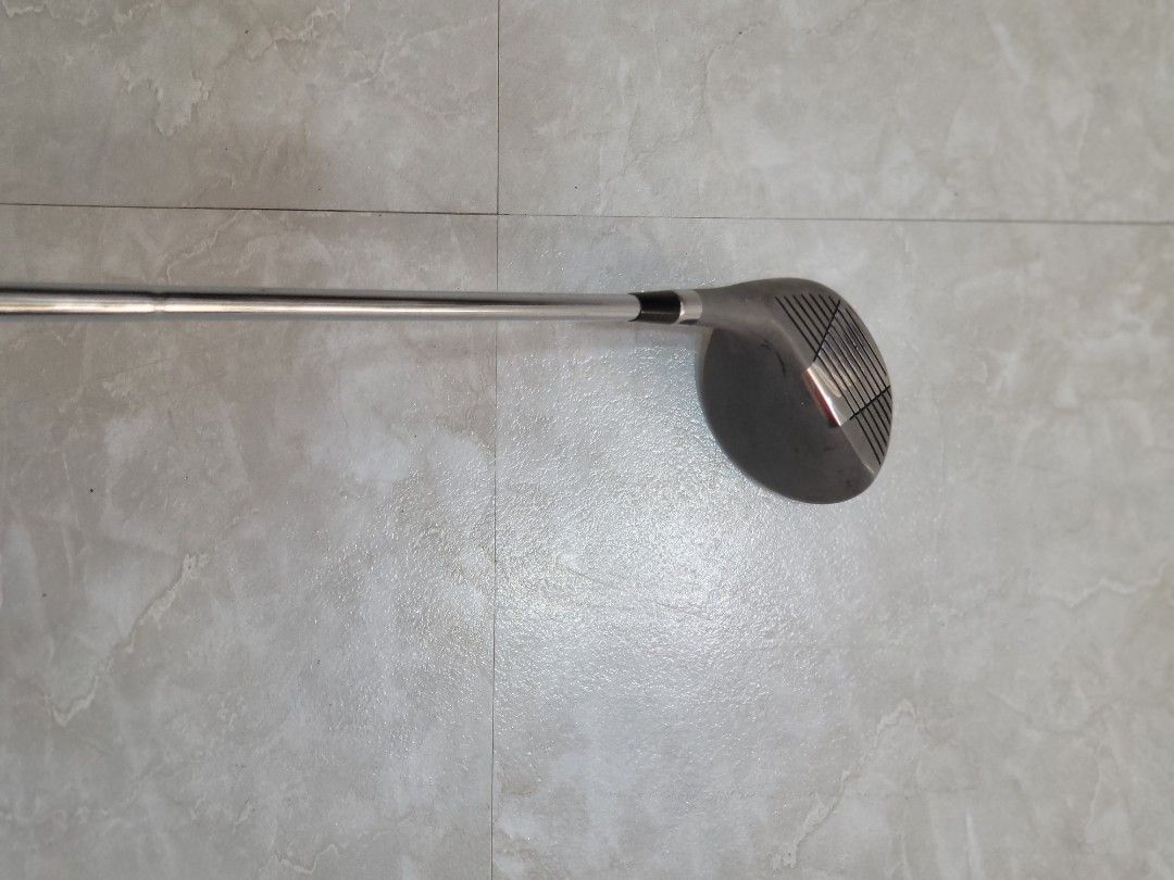 Golf club driver (Category: Other Sports Equipment and Supplies) located in San Juan City. Submitted by rmdeclutter (Listing ID 1222531626, Image 2). Description: .