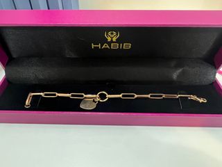 (Category: ) located in . Submitted by nnj_preloved (Listing ID 1222483351, Image 1). Description: .