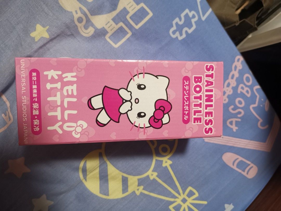 Hellokitty （分類：長銀包）位於 Hong Kong。 由 tony0730 提交（商品編號 1222420029，圖片 6）。簡介： 賣全新Hello kitty 物品 屯門面交orsf(自付郵費)。