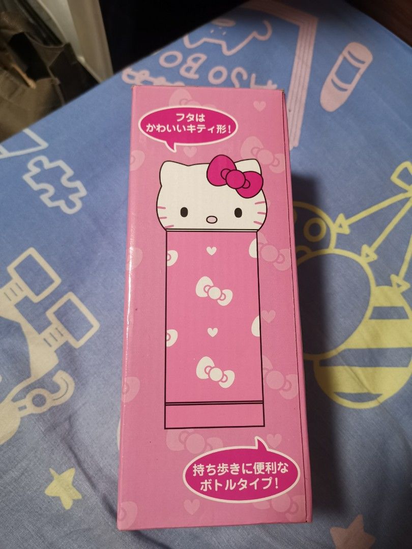 Hellokitty （分類：長銀包）位於 Hong Kong。 由 tony0730 提交（商品編號 1222420029，圖片 5）。簡介： 賣全新Hello kitty 物品 屯門面交orsf(自付郵費)。