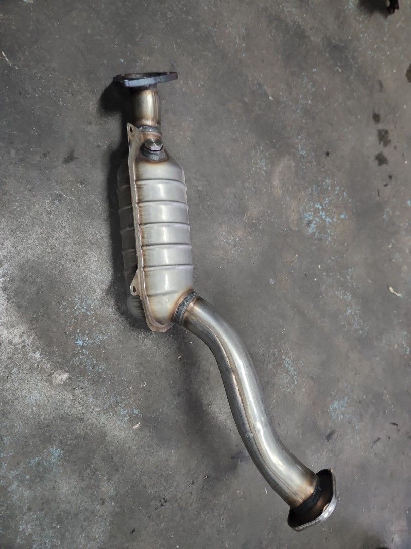 Honda fit gd1 catalytic converter old model 2003/2004, Car Accessories,  Accessories on Carousell