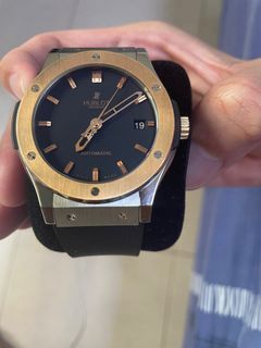  Hublot Classic Fusion 18ct Rose Gold 42mm Mens Watch  541.OX.1180.LR : Clothing, Shoes & Jewelry