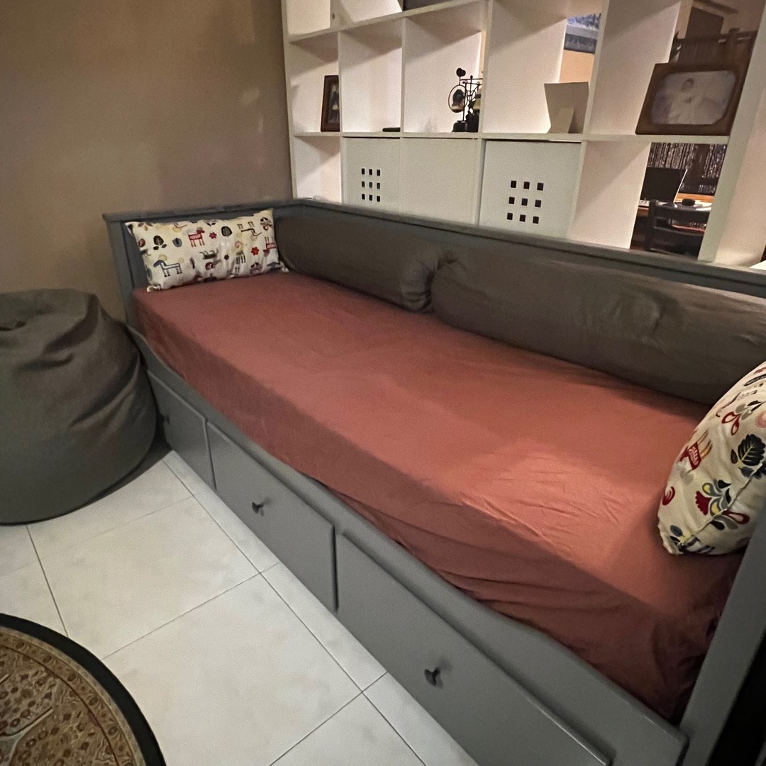 Ikea Hemnes Daybed 80x200cm, Furniture & Home Living, Furniture, Bed Frames & Mattresses on