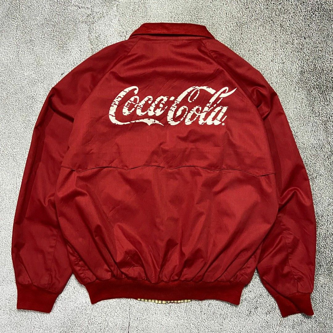 jacket vintage coca cola Barang Mewah Pakaian di Carousell